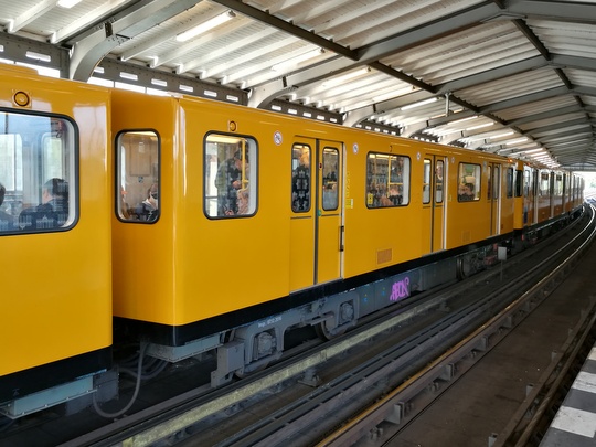 ベルリン u-bahn 地下鉄 メトロ