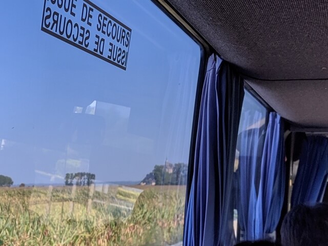 モンサンミッシェル アクセス TGV バス