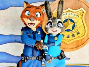 Meet Judy & Nick at Zootopia Police Department Recruitment Center