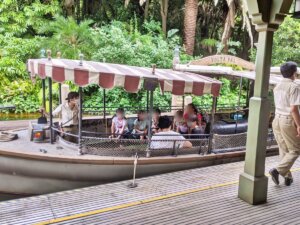 Jungle Cruise: Wildlife Expeditions